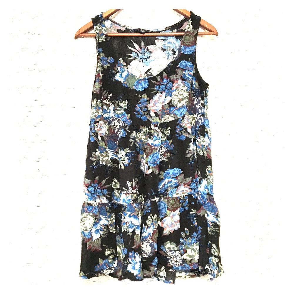 AE blue floral dress